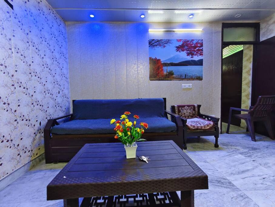 Peaceful Stay 1 Bhk Appartment New Delhi Exterior photo