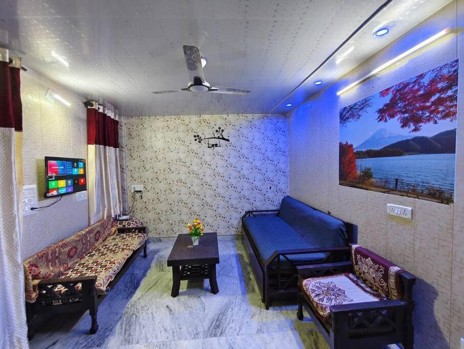 Peaceful Stay 1 Bhk Appartment New Delhi Exterior photo